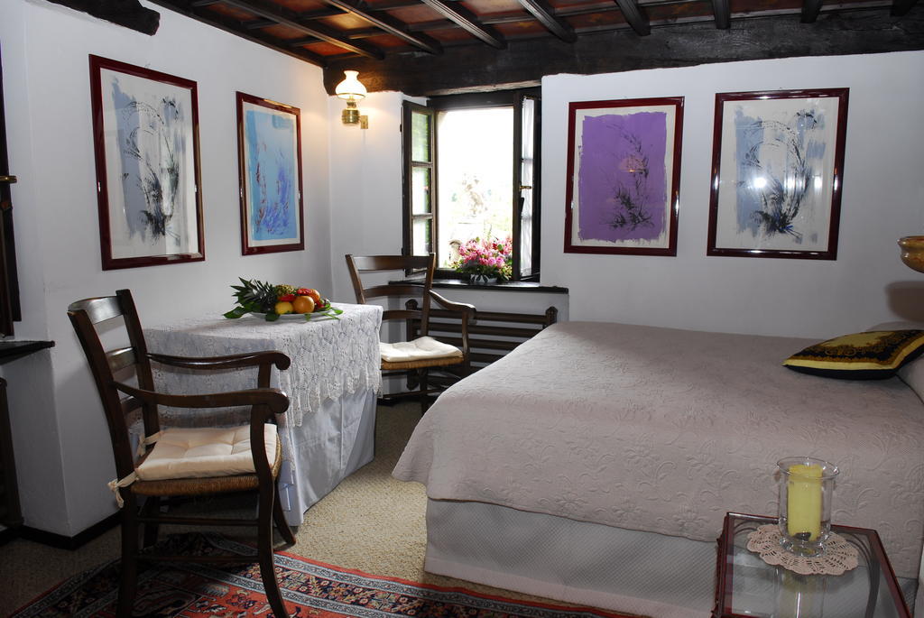 Motto Del Gallo Otel Taverne Oda fotoğraf